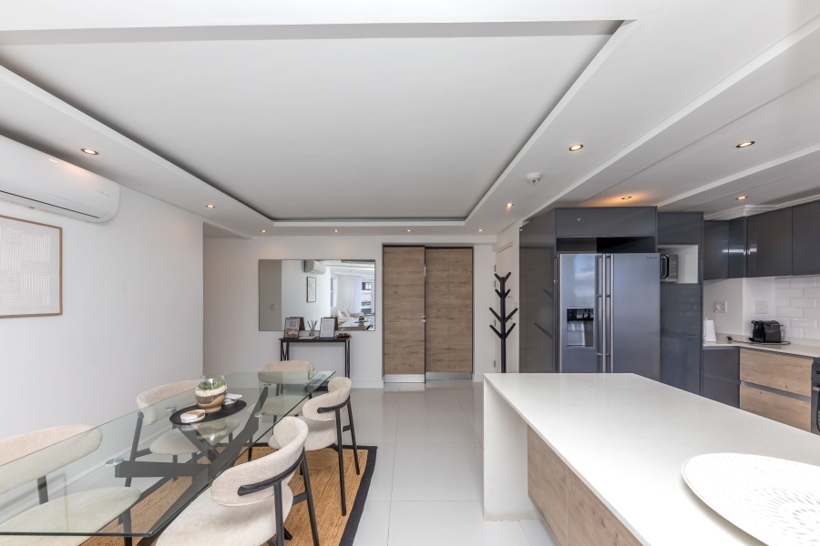 2 Bedroom Property for Sale in Sea Point Western Cape